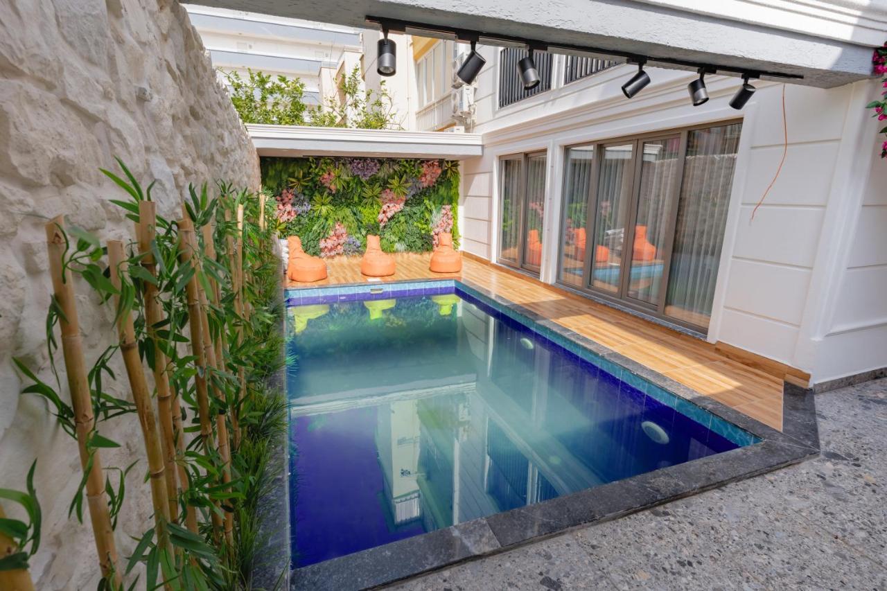 Mrt Suites Lara Antalya Exterior photo