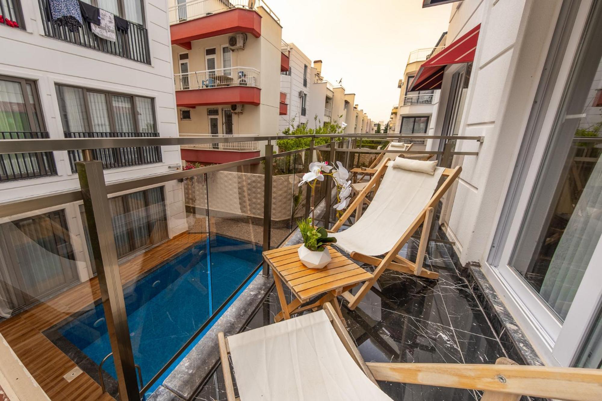 Mrt Suites Lara Antalya Exterior photo