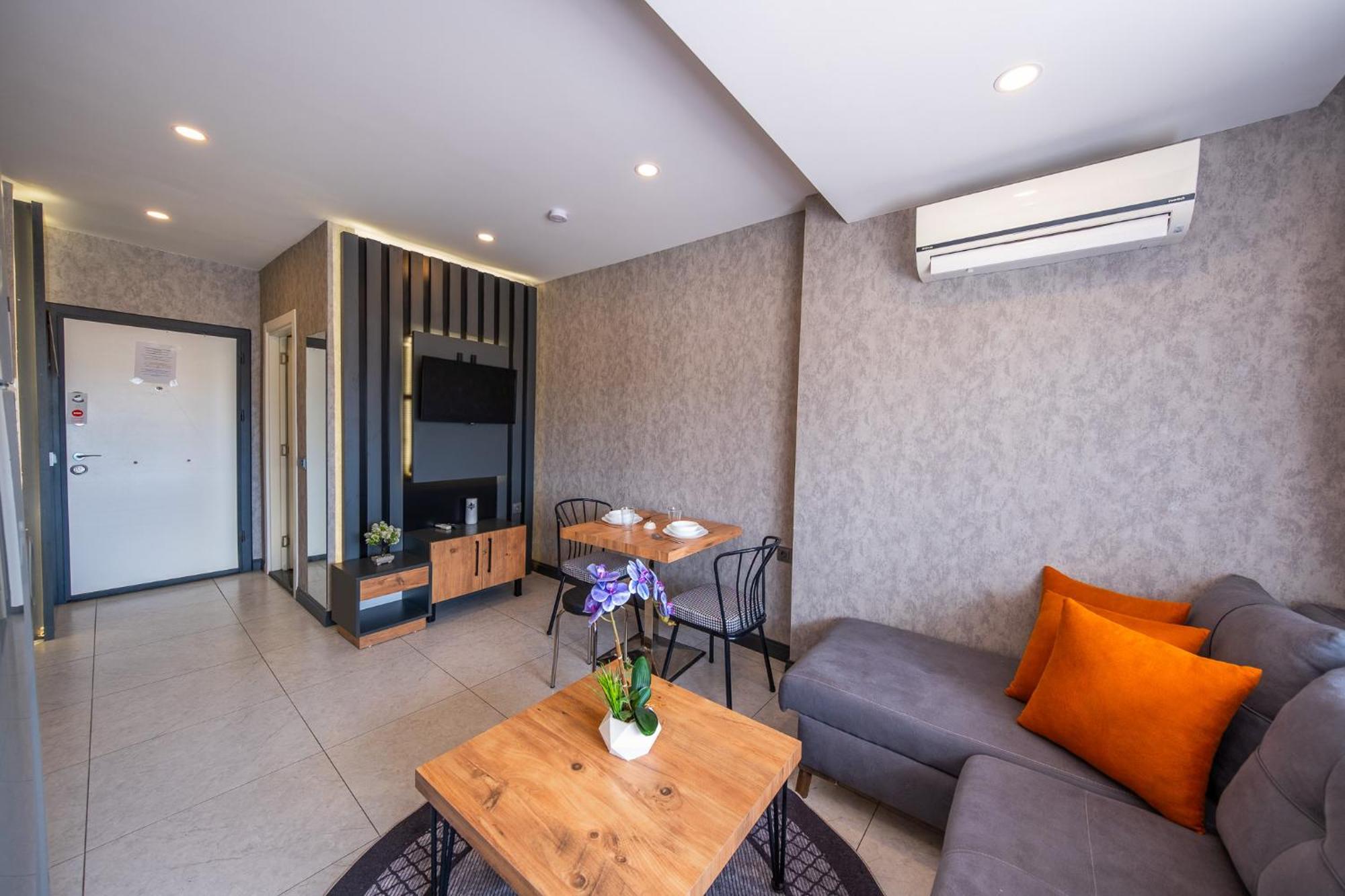 Mrt Suites Lara Antalya Exterior photo